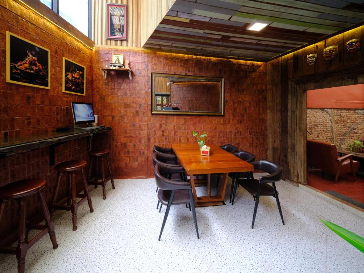Вілла Rinvada House Бангкок Екстер'єр фото
